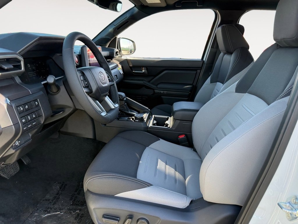 New 2025 Toyota Tacoma TRD Off-Road image 9
