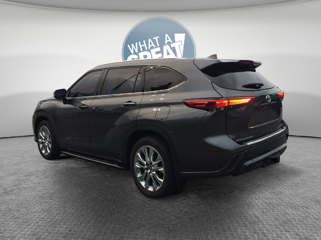 Used 2023 Toyota Highlander Limited AWD/4WD image 6