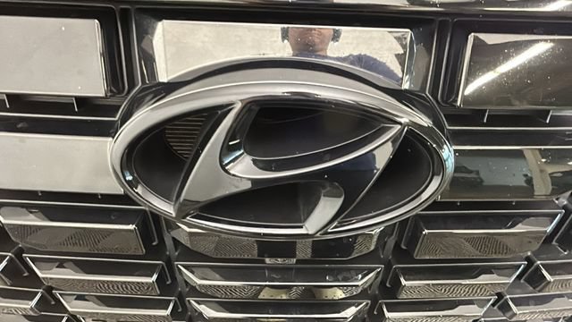 Used 2024 Hyundai Palisade Limited AWD/4WD image 8