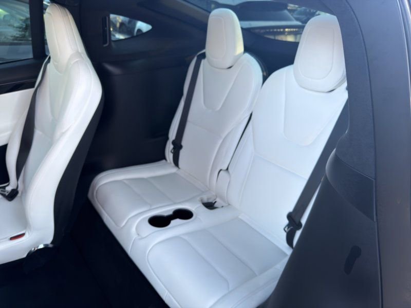 Used 2020 Tesla Model X Long Range AWD/4WD image 25