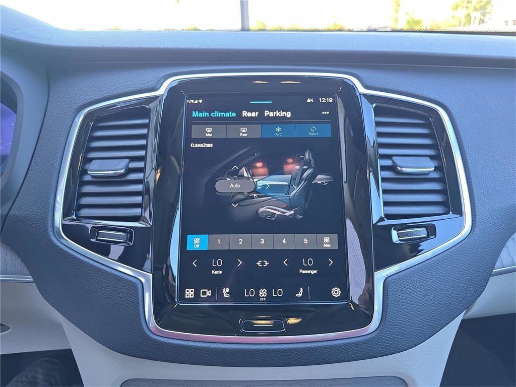 Used 2025 Volvo XC90 T8 Plus w/ Protection Package Premier image 29