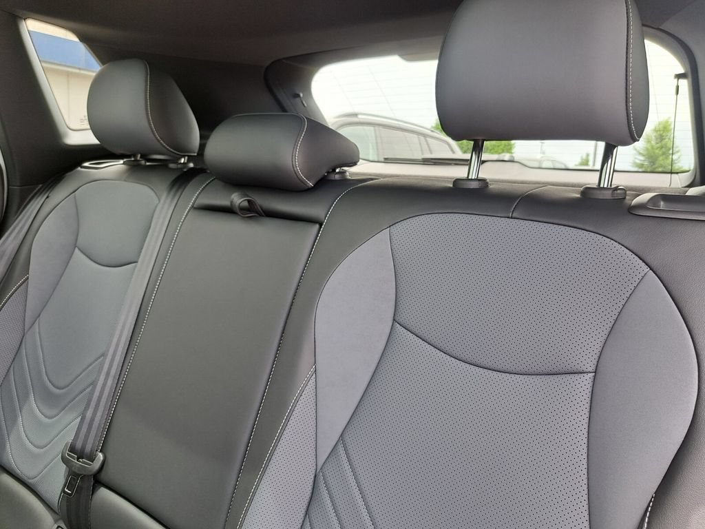 New 2026 Volkswagen Tiguan SE R-Line FWD image 24