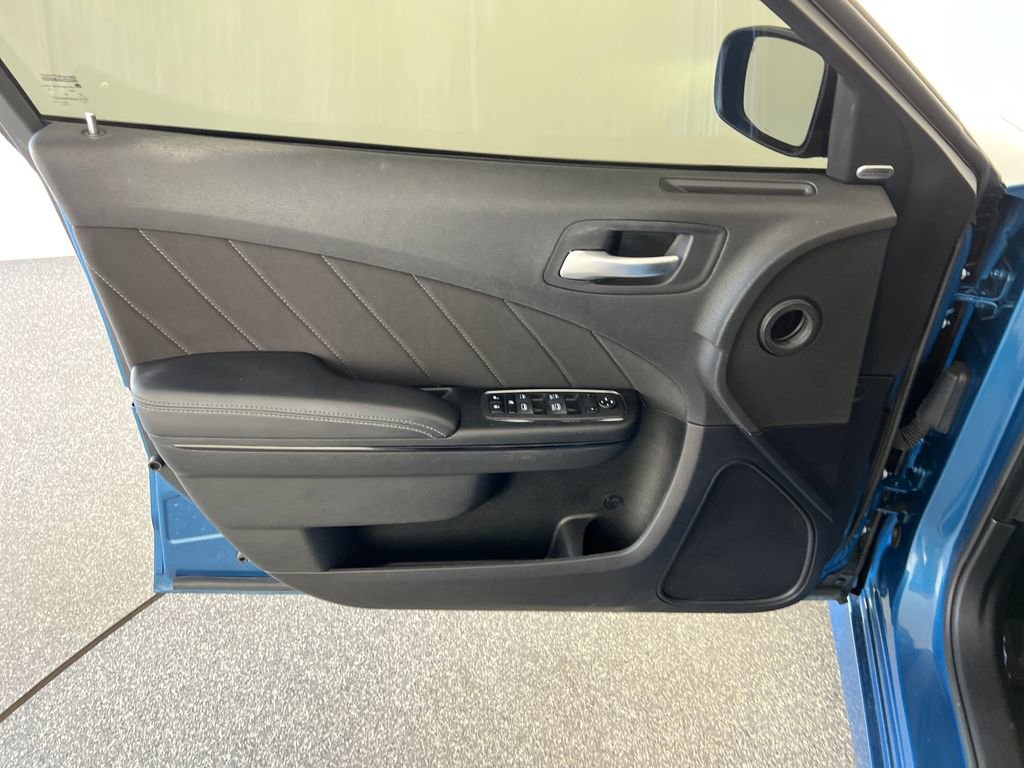 Used 2023 Dodge Charger R/T w/ Blacktop Package image 13