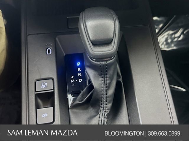 Used 2026 Toyota Corolla Cross LE image 16