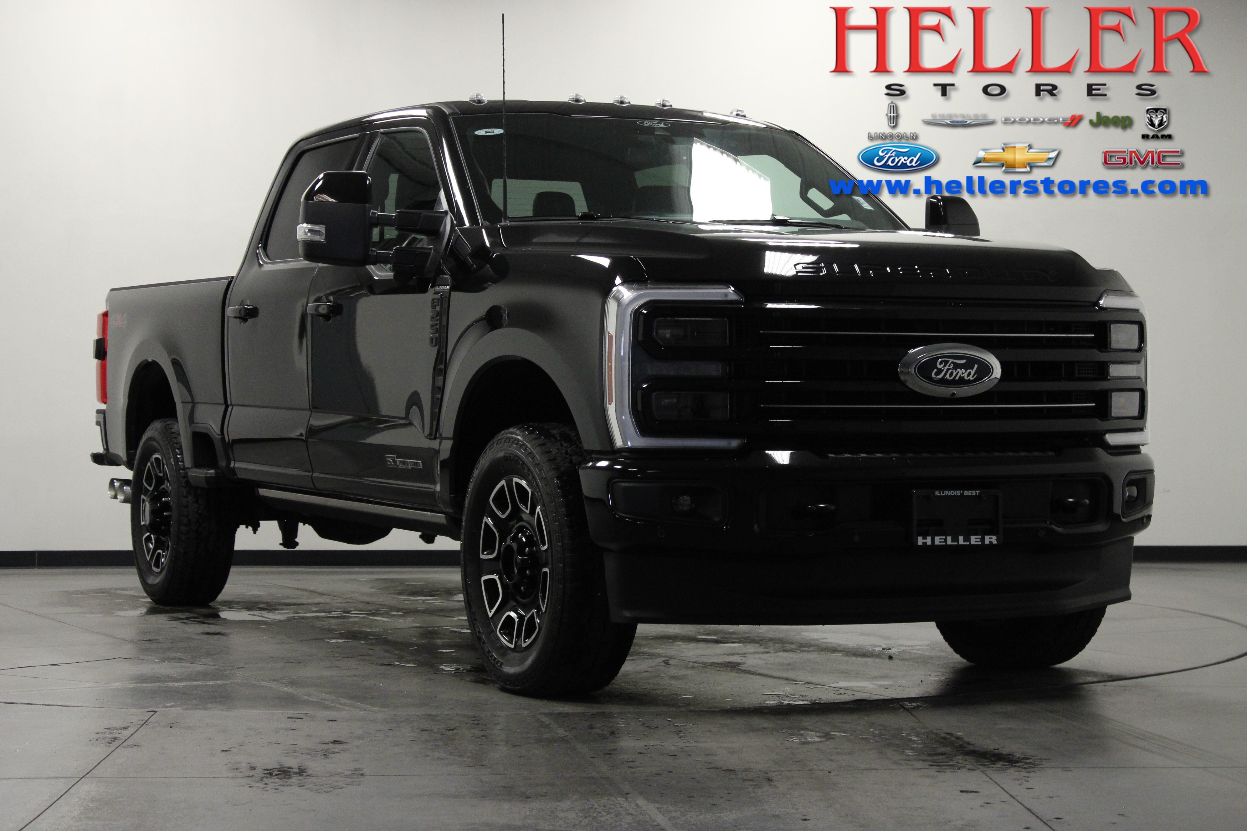 Used 2025 Ford F250 Platinum AWD/4WD image 1