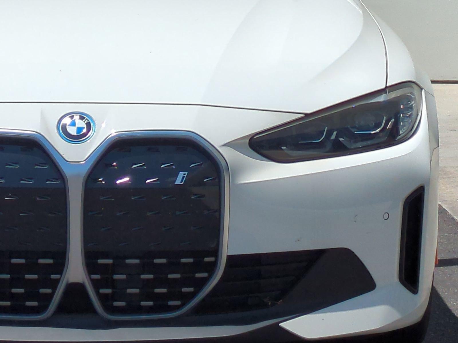 Certified 2023 BMW i4 eDrive35 w/ Premium Package RWD image 6
