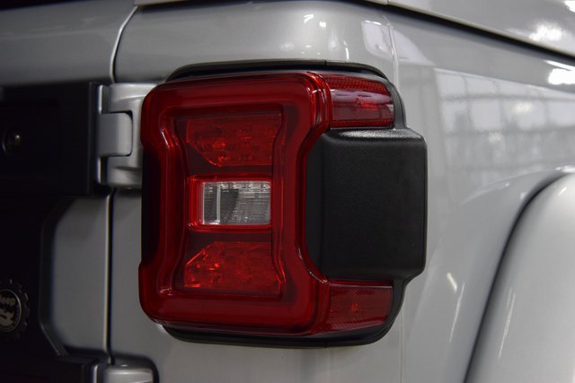 Used 2024 Jeep Wrangler Unlimited Rubicon 392 image 21