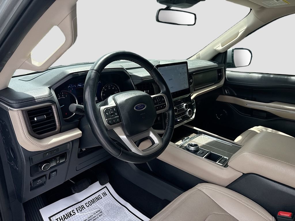 Used 2024 Ford Expedition Limited image 10