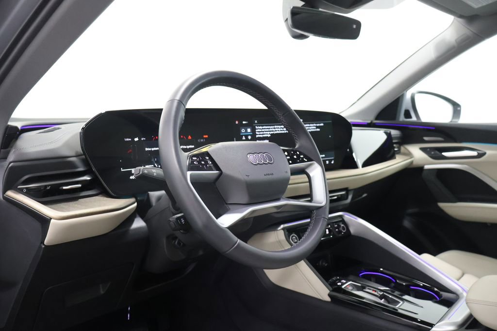Used 2025 Audi Q5 2.0T Premium Plus w/ Premium Plus image 15
