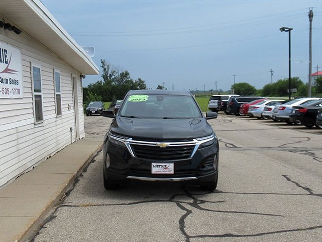 Used 2023 Chevrolet Equinox LT w/ Driver Convenience Package image 5