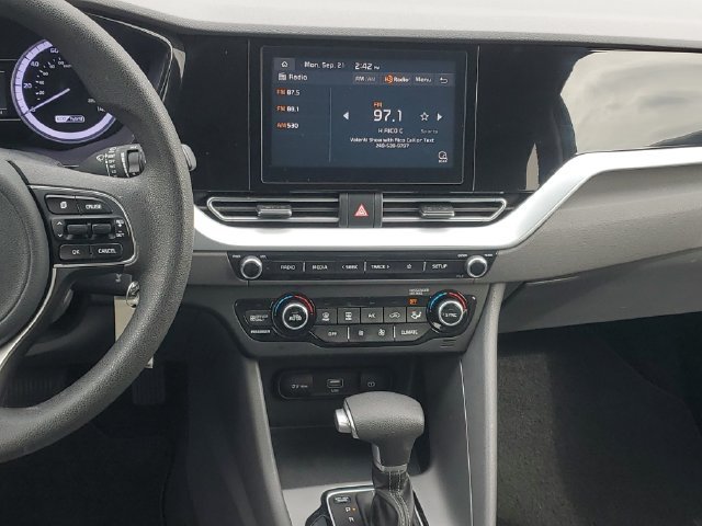 Used 2022 Kia Niro LX FWD image 12