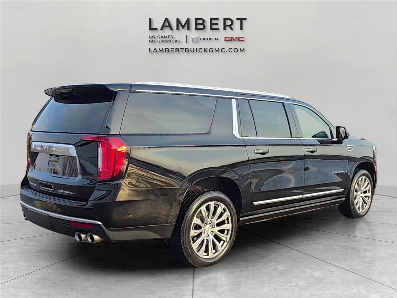 Used 2023 GMC Yukon XL Denali w/ LPO, Floor Liner Package AWD/4WD image 5