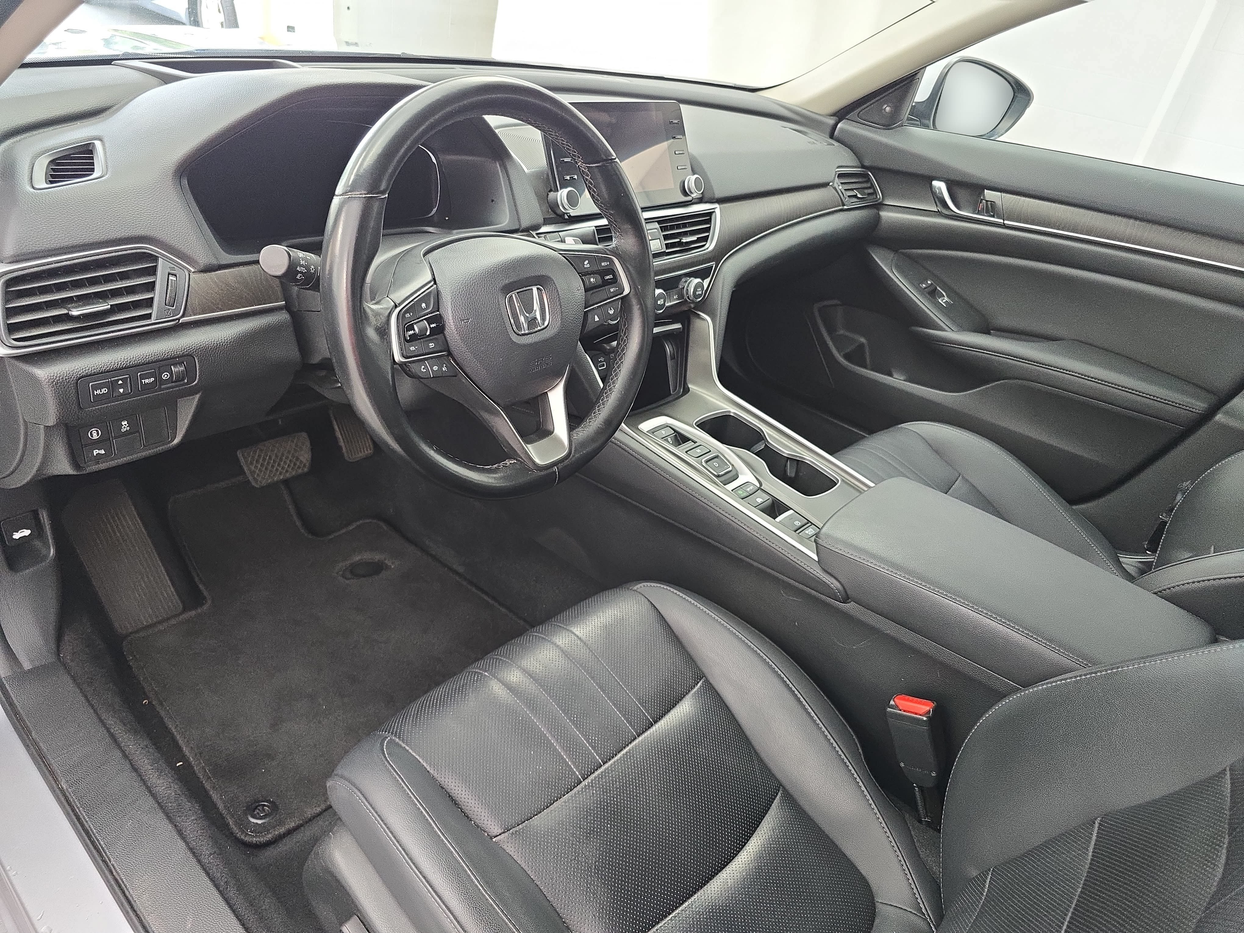 Used 2022 Honda Accord Touring image 15