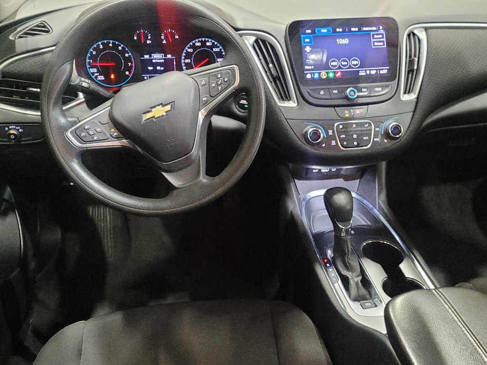 Used 2023 Chevrolet Malibu LT FWD image 22