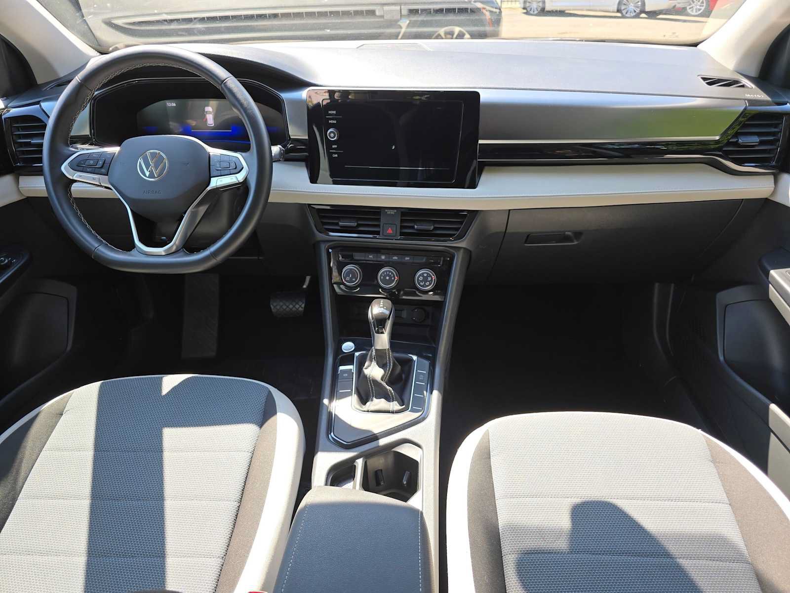 Used 2025 Volkswagen Taos S FWD image 18