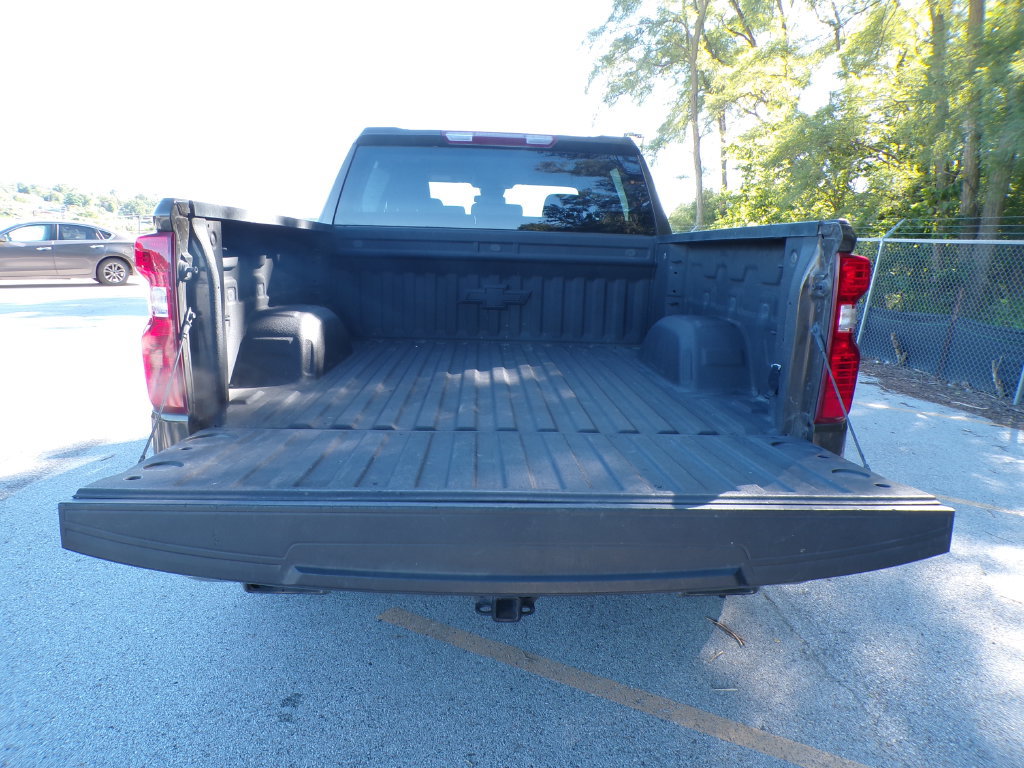 Used 2023 Chevrolet Silverado 1500 LT AWD/4WD image 19