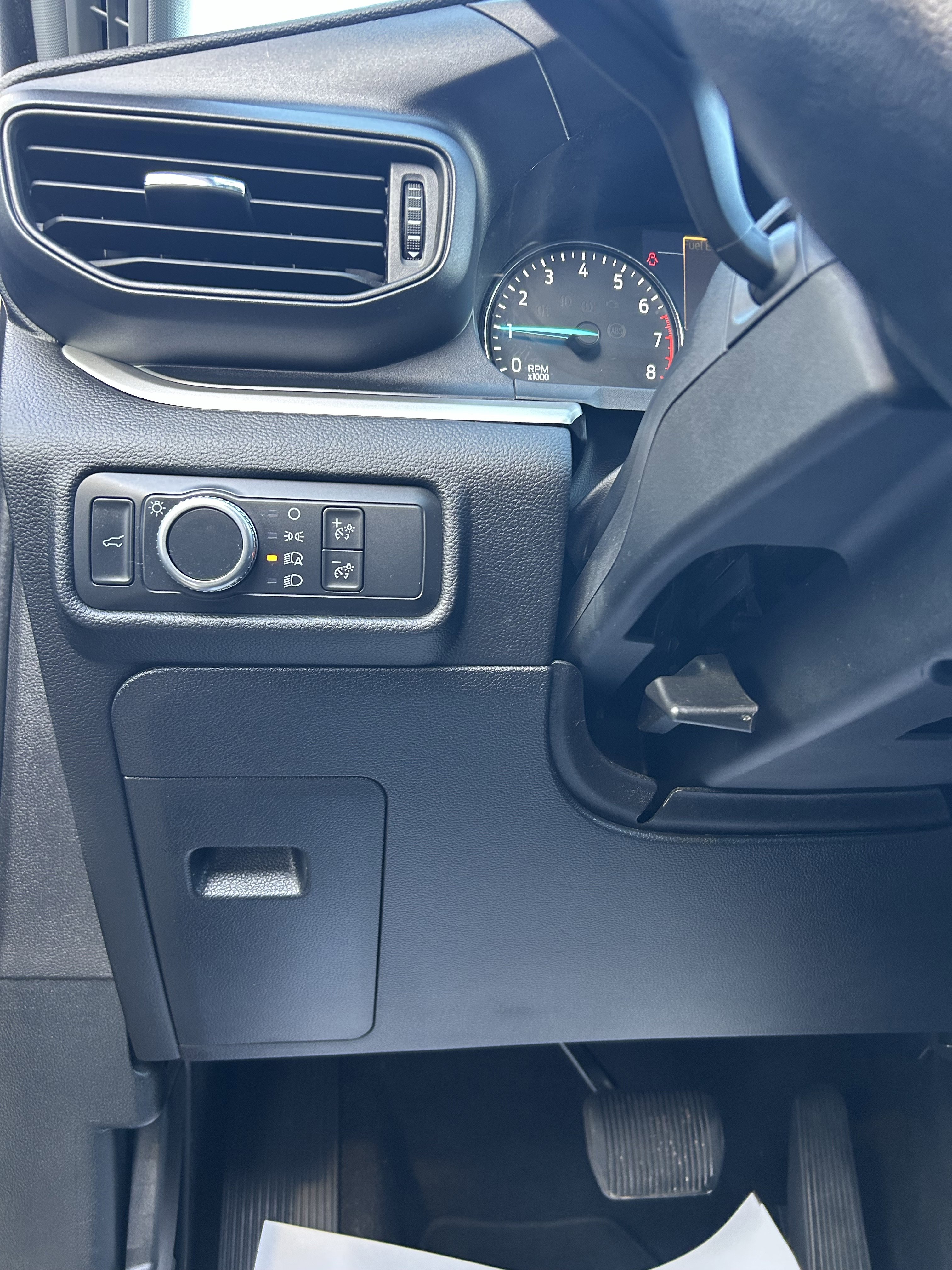 Used 2021 Ford Explorer XLT image 18