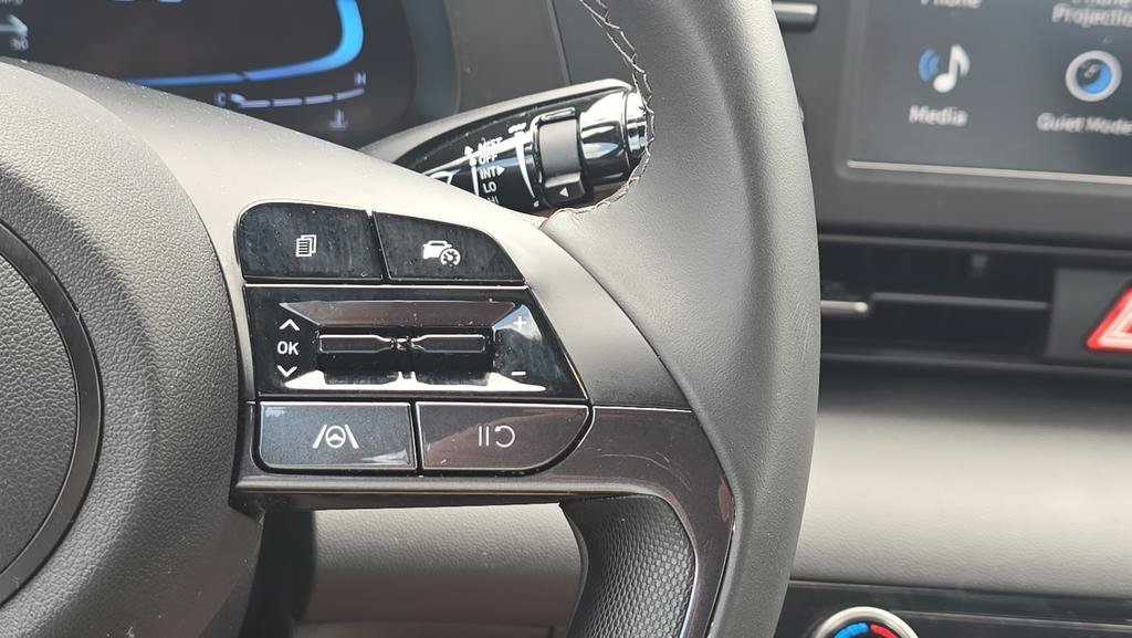 Certified 2025 Hyundai Elantra Sport FWD image 26