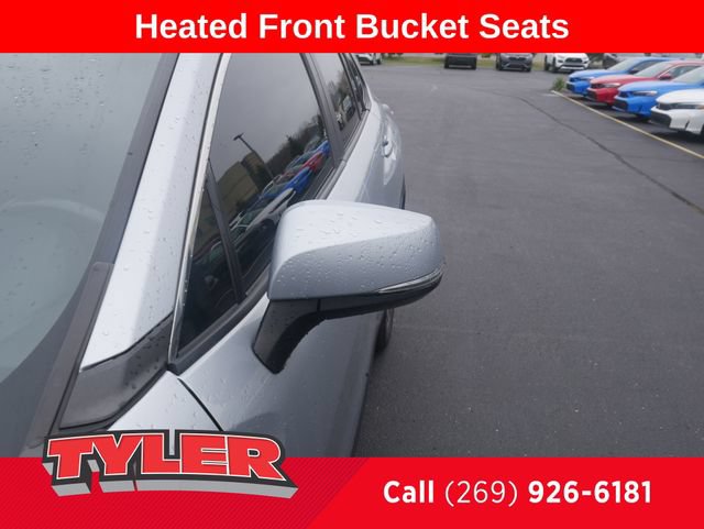 Used 2023 Toyota Corolla Cross XLE FWD image 11