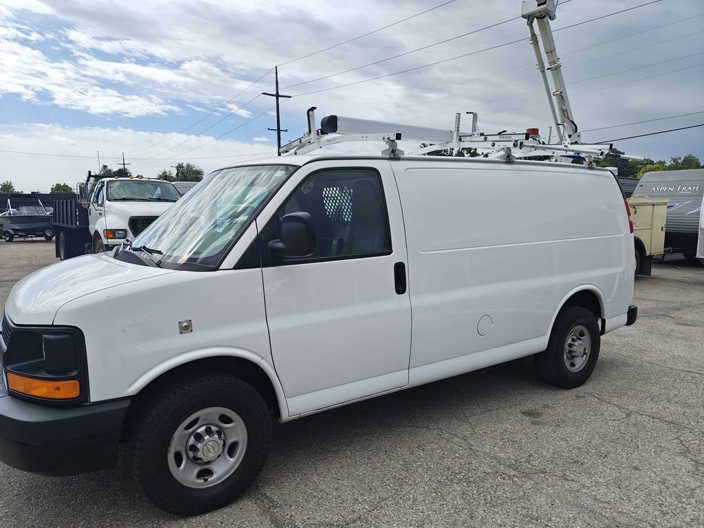 Used 2014 Chevrolet Express 2500 image 8