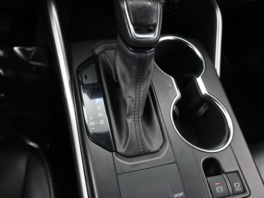 Used 2021 Toyota Highlander XLE image 26