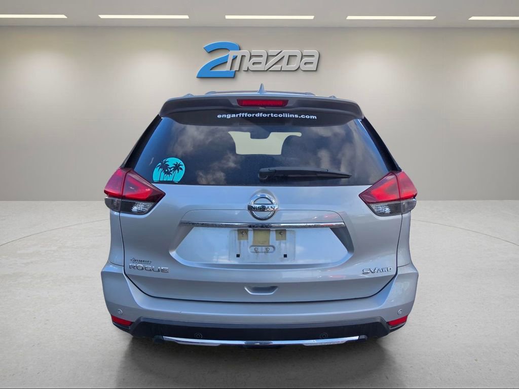 Used 2019 Nissan Rogue SV w/ Sun & Sound Touring Package image 4