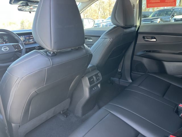 Certified 2025 Nissan Murano SV image 19