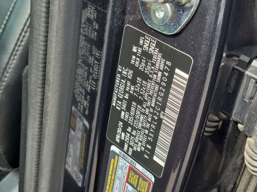 Certified 2024 Kia Sorento S FWD image 34