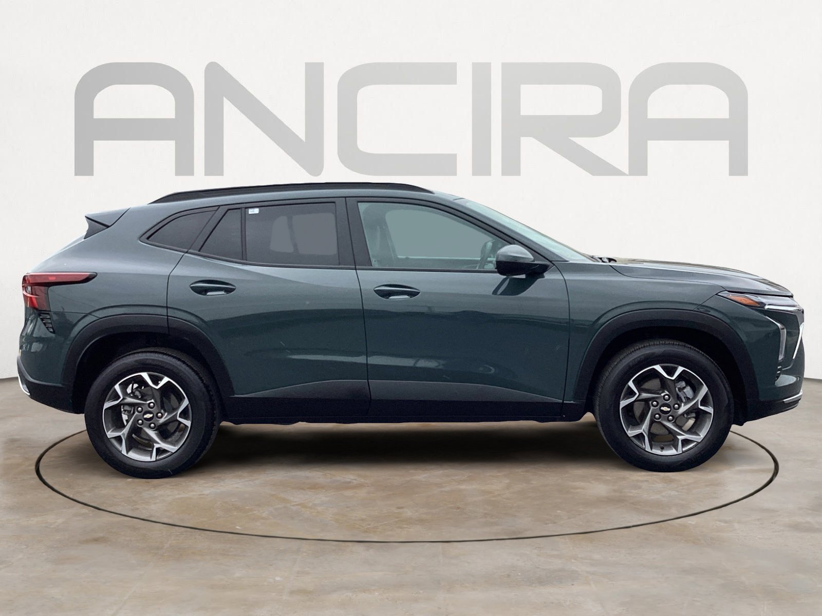 Used 2025 Chevrolet Trax LT FWD image 15