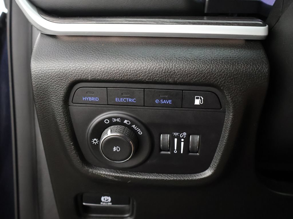 Used 2022 Jeep Grand Cherokee Limited 4xe w/ Luxury Tech Group II AWD/4WD image 46