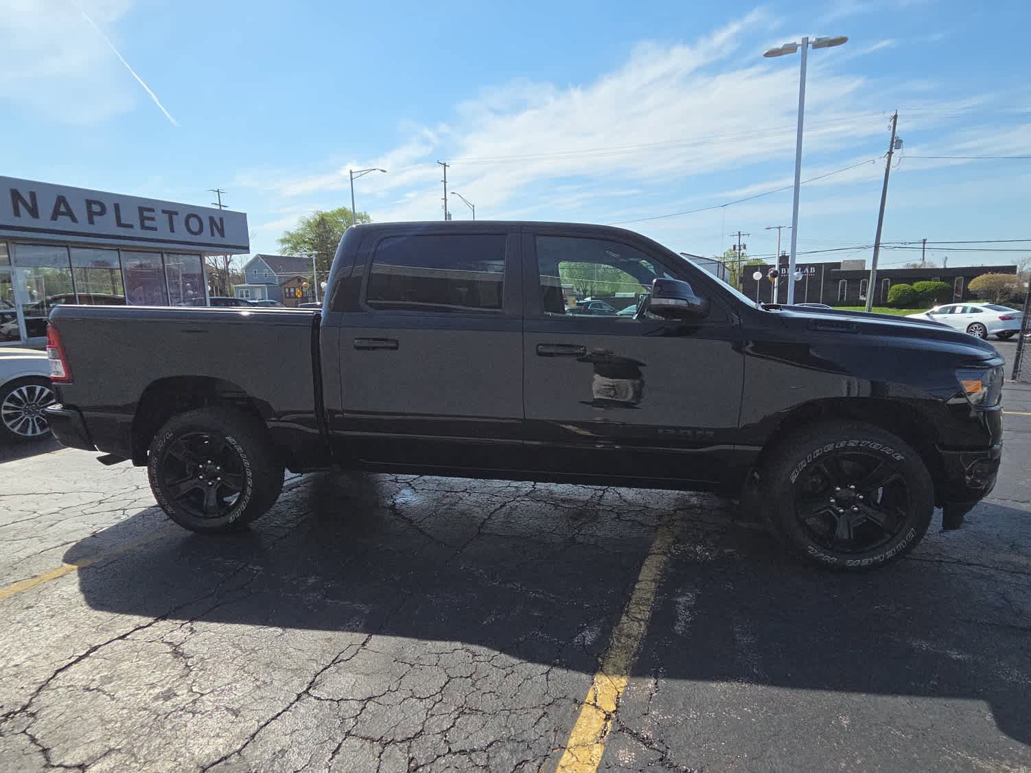 Used 2023 RAM 1500 Big Horn AWD/4WD image 4