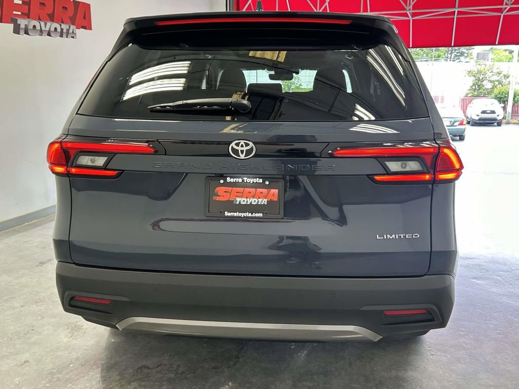 Certified 2026 Toyota Grand Highlander FWD image 4