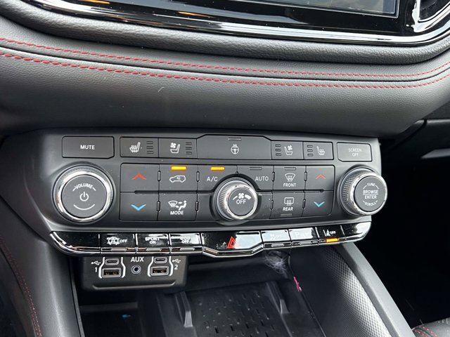 Used 2026 Dodge Durango GT AWD/4WD image 30