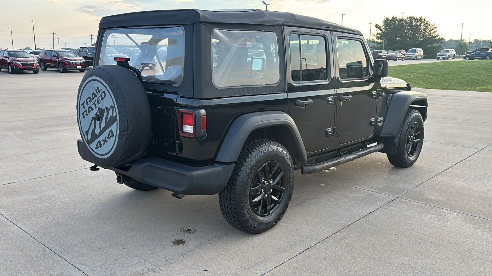 Used 2019 Jeep Wrangler Unlimited Sport image 9
