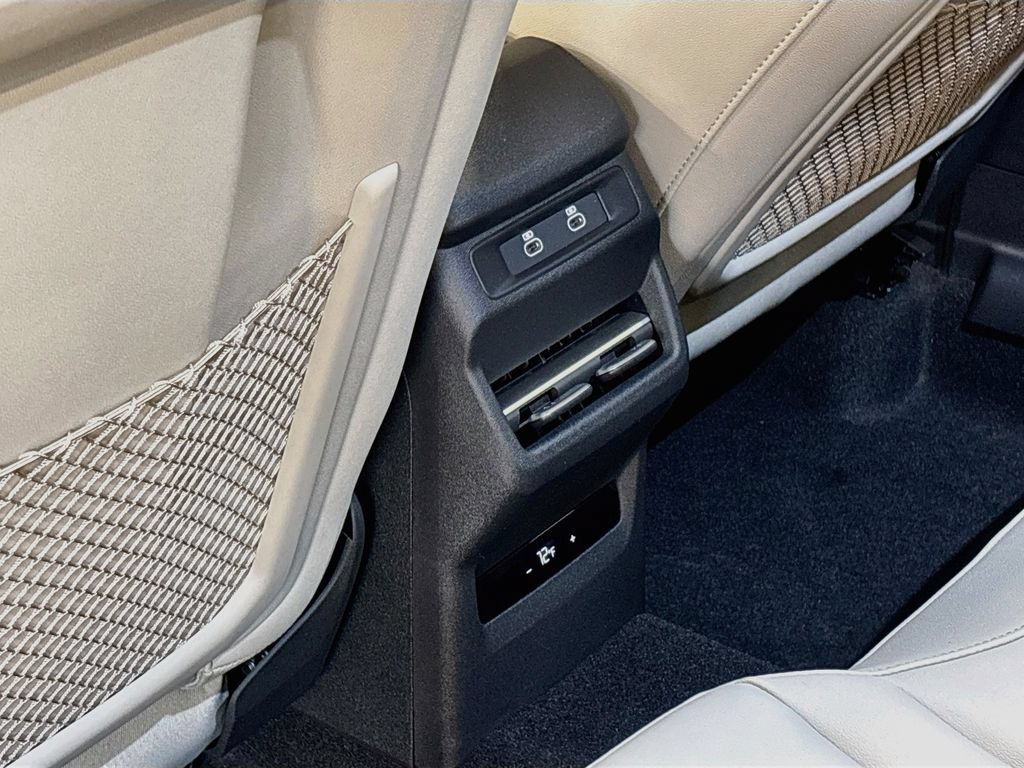 New 2026 Audi Q3 quattro 2.0T AWD/4WD image 17