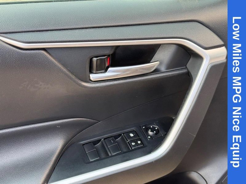 Used 2020 Toyota RAV4 XLE w/ All Weather Liner Package AWD/4WD image 18