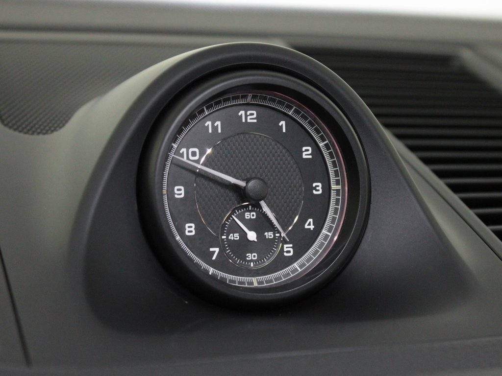 Used 2022 Porsche Macan w/ Premium Package Plus image 25