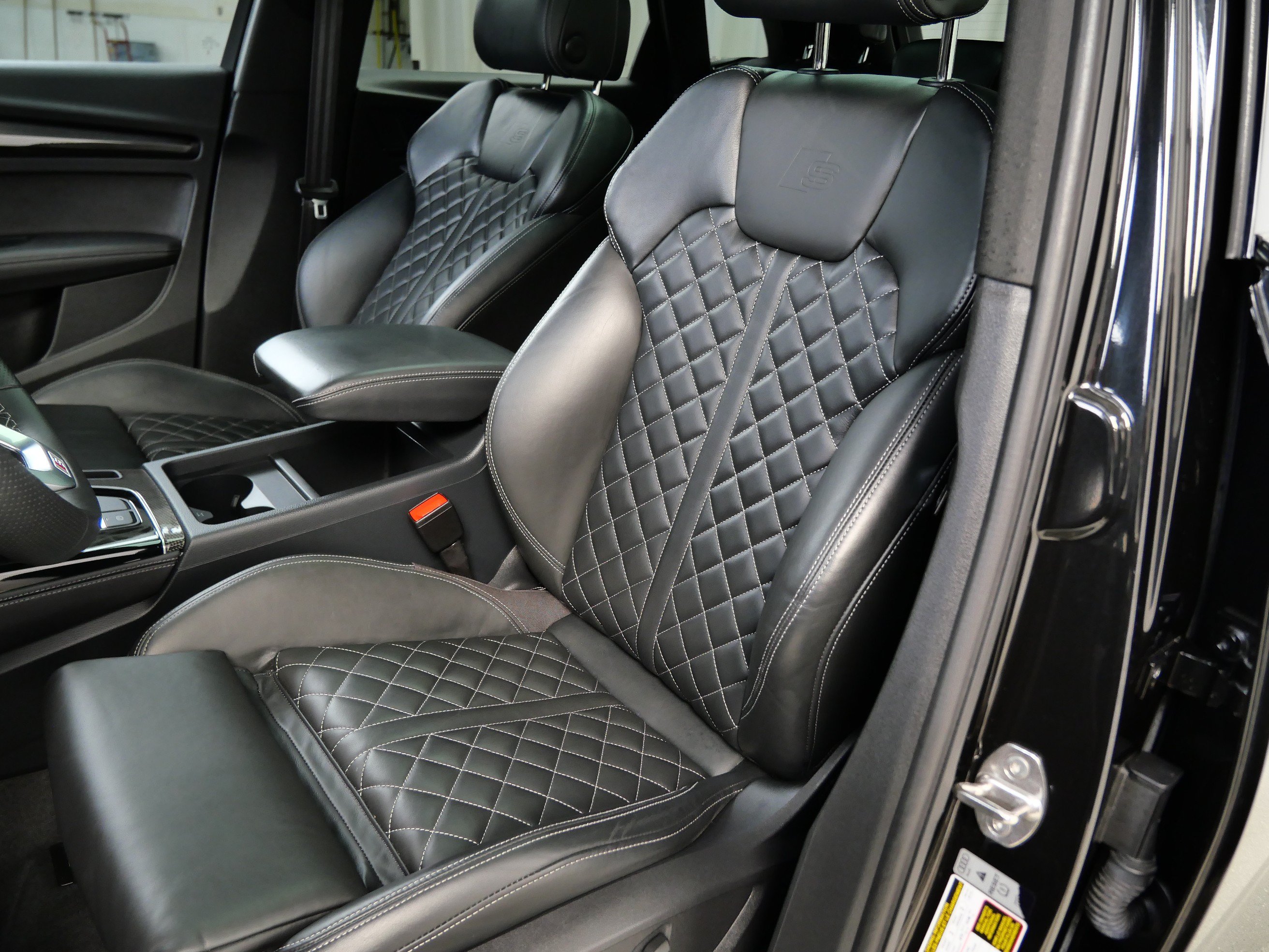 Used 2023 Audi SQ5 Premium Plus w/ Premium Plus Package AWD/4WD image 3