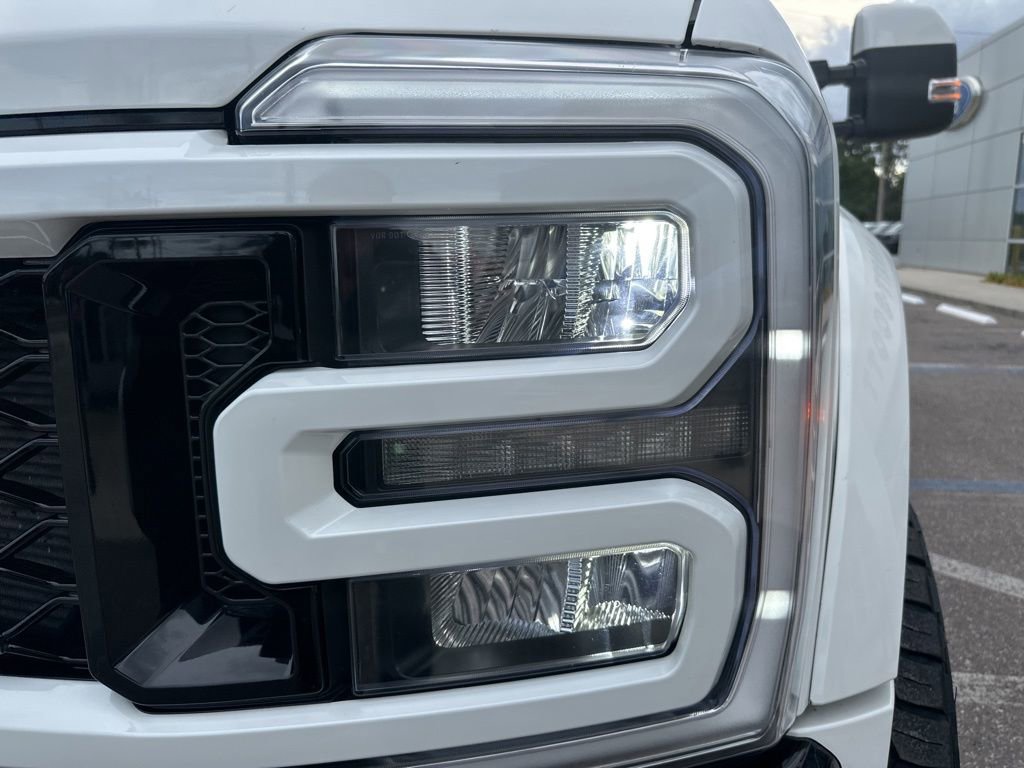 Used 2023 Ford F450 Lariat AWD/4WD image 29
