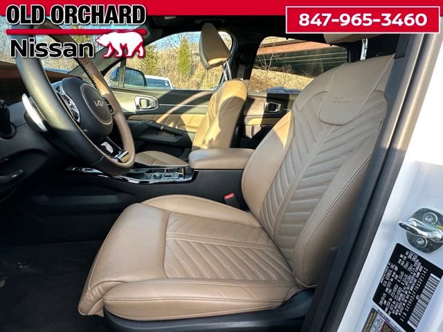 Used 2024 Kia Sorento SX Prestige w/ Olive Brown Leather Package image 13