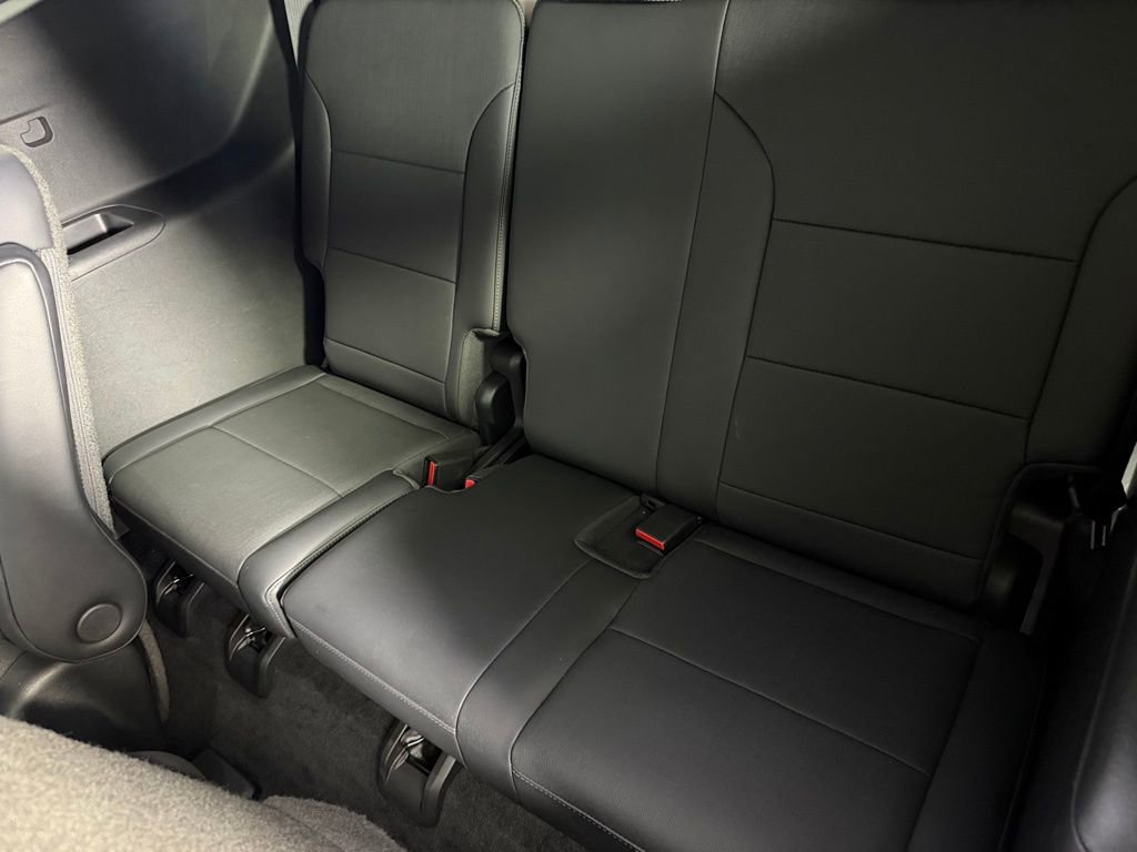 Used 2025 Buick Enclave Preferred image 27