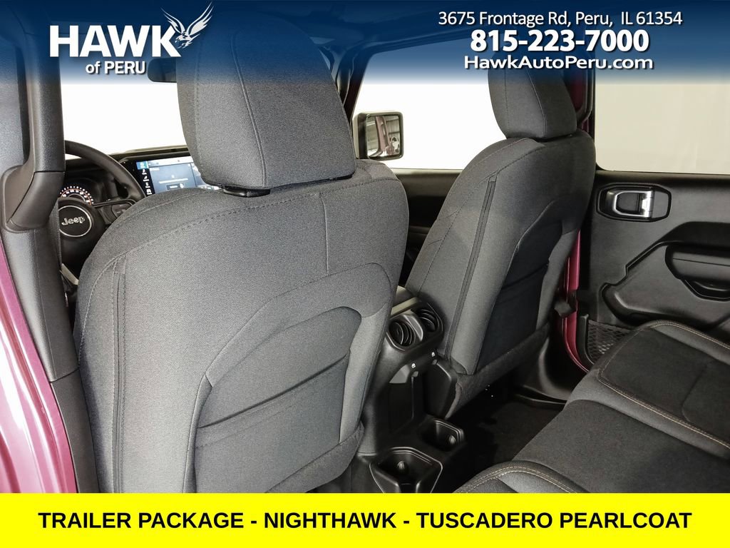 Used 2024 Jeep Gladiator Sport image 14