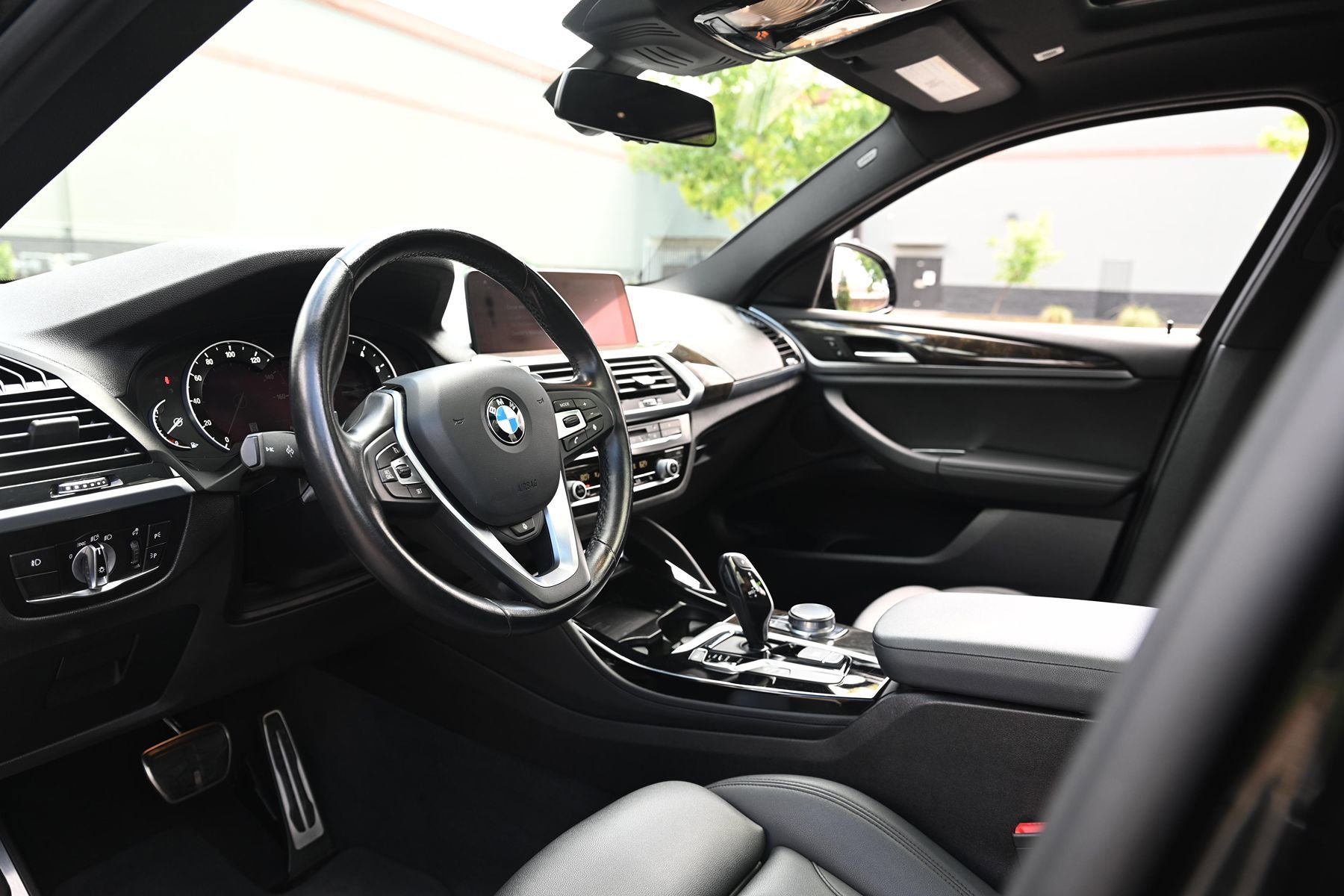 Used 2019 BMW X4 xDrive30i w/ M Sport Package 2 AWD/4WD image 11