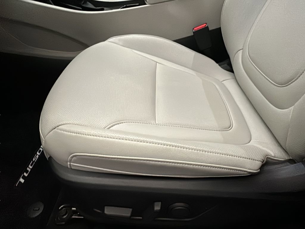 Certified 2025 Hyundai Tucson SEL image 10