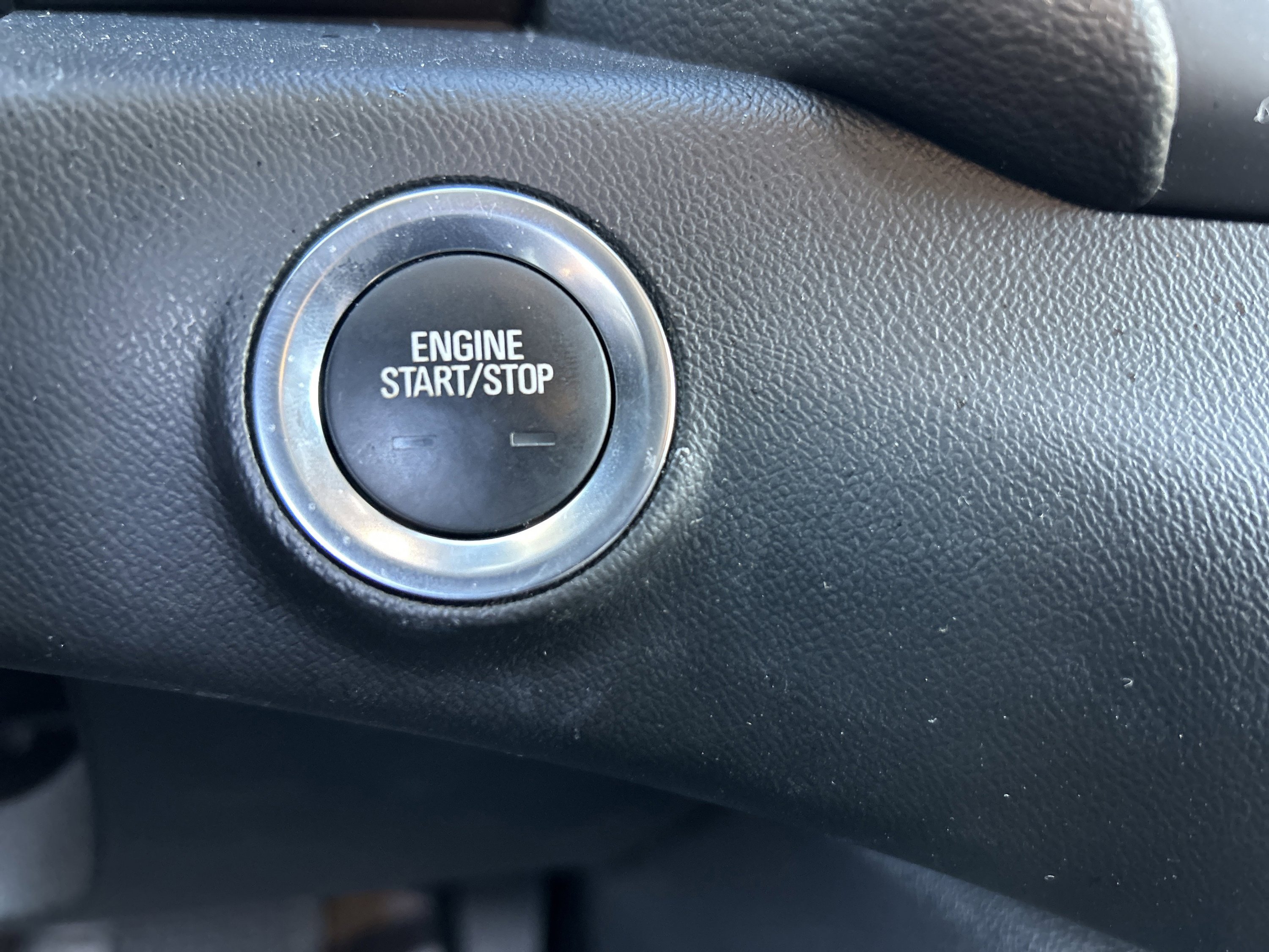 Used 2022 GMC Terrain SLE image 22