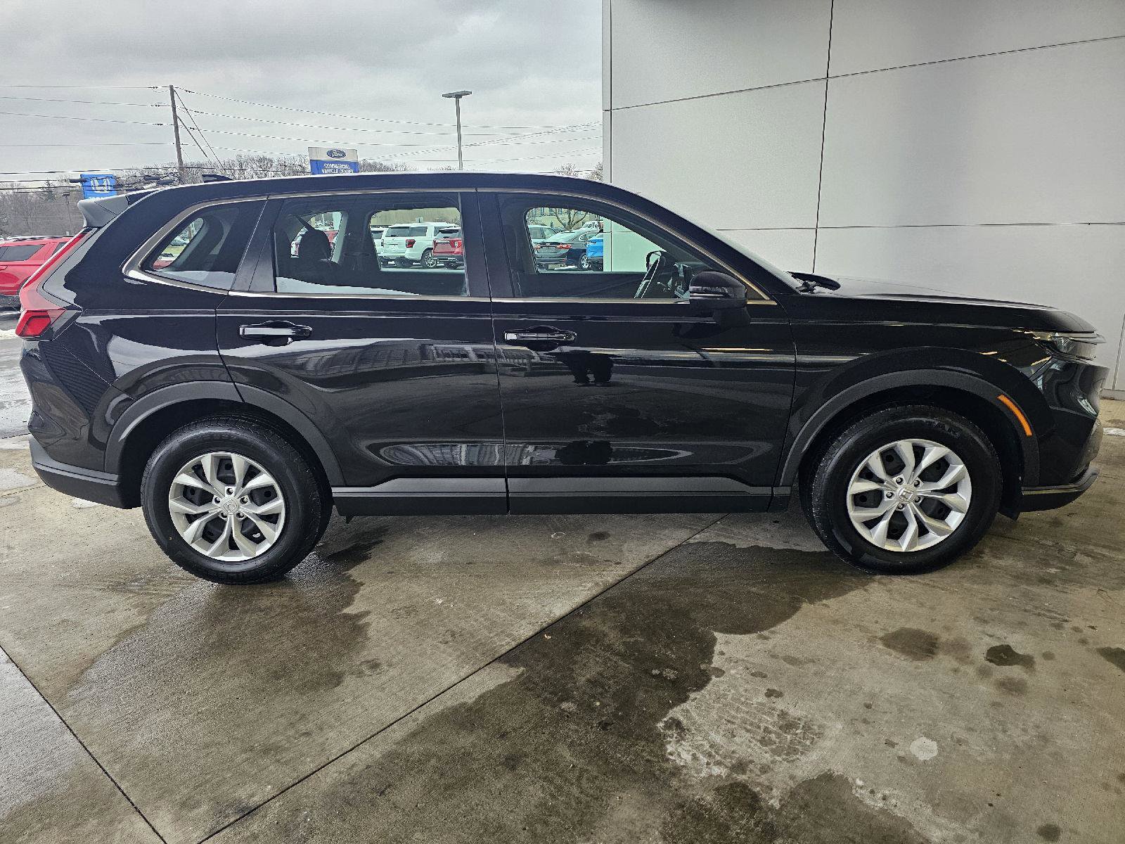 Used 2024 Honda CR-V LX image 6