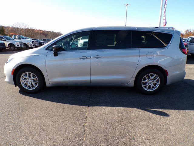 New 2026 Chrysler Voyager LX FWD image 2