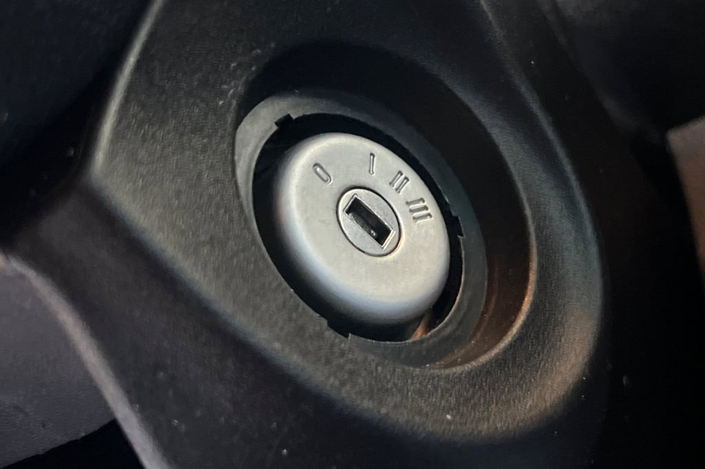 Used 2020 Ford Transit Connect XL image 22