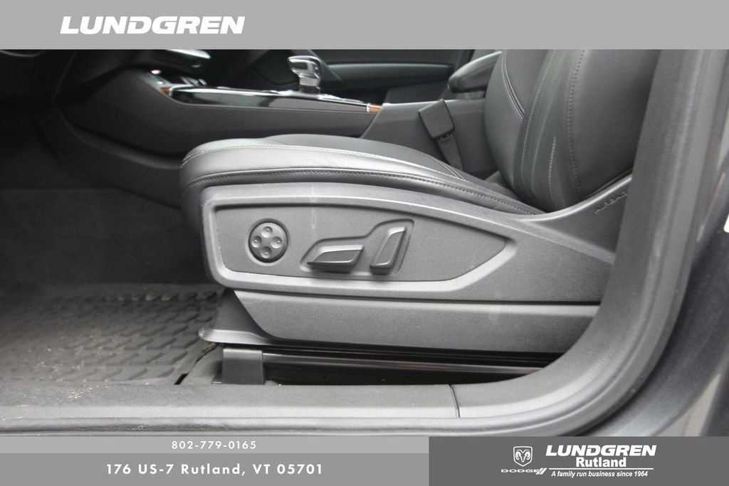 Used 2023 Audi Q5 2.0T Premium w/ Convenience Package image 12