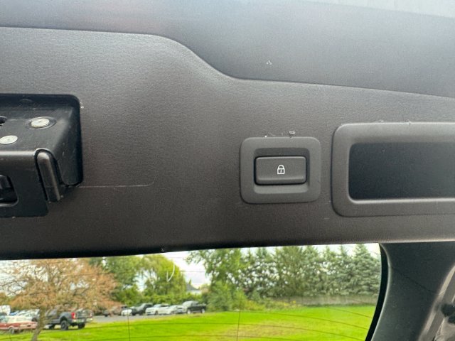 Used 2025 MAZDA MAZDA3 s Sport FWD image 18